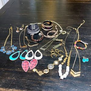 20 piece lot jewelry